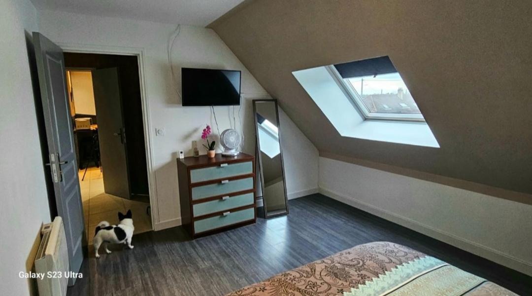 Madame Hotel Clerey Bagian luar foto